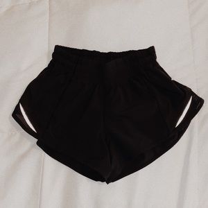 Lulu lemon hotty hot black shorts